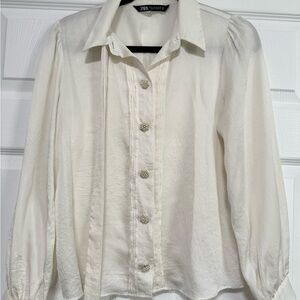 Zara Women's Cream Button-Down Shirt
